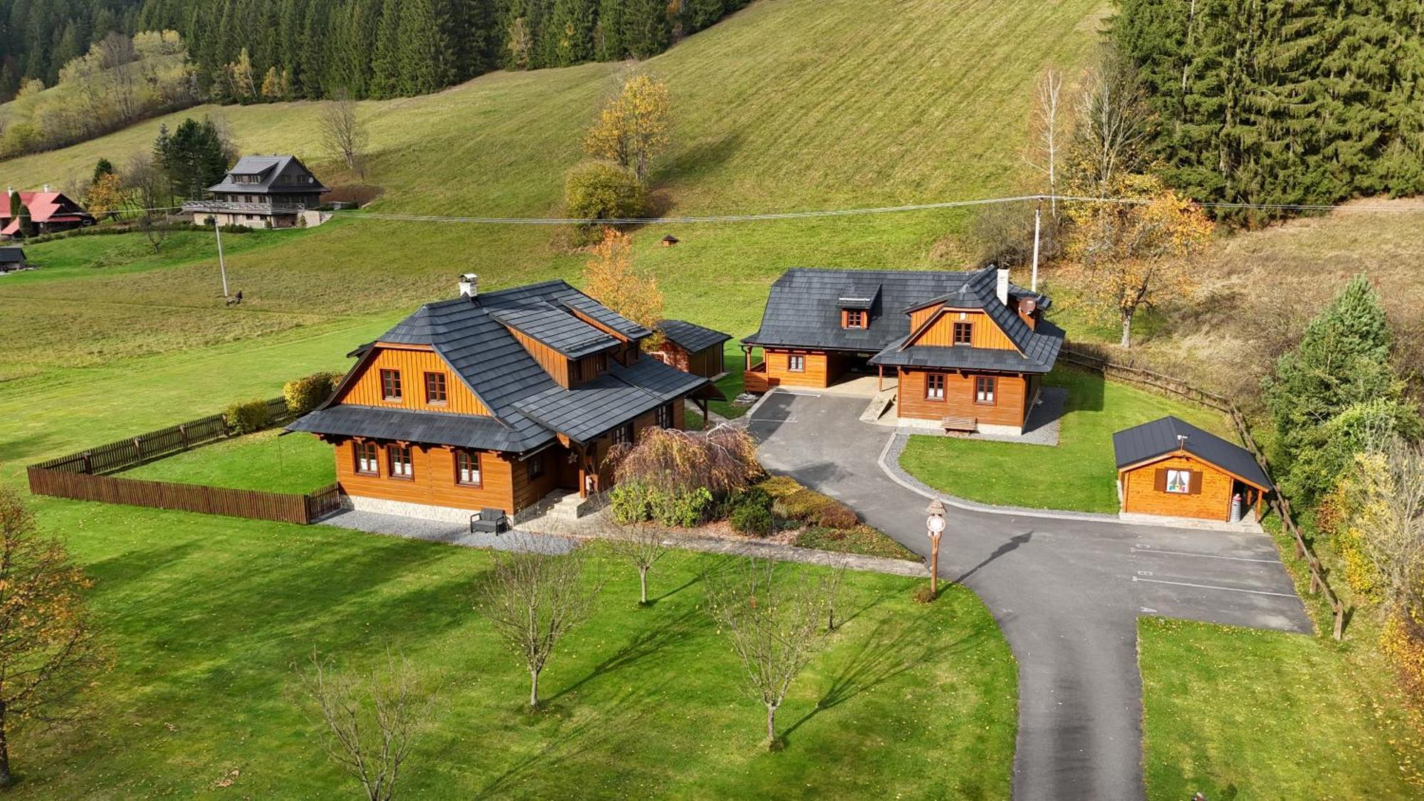 Valassky Dvur Вельке-Карловице Экстерьер фото