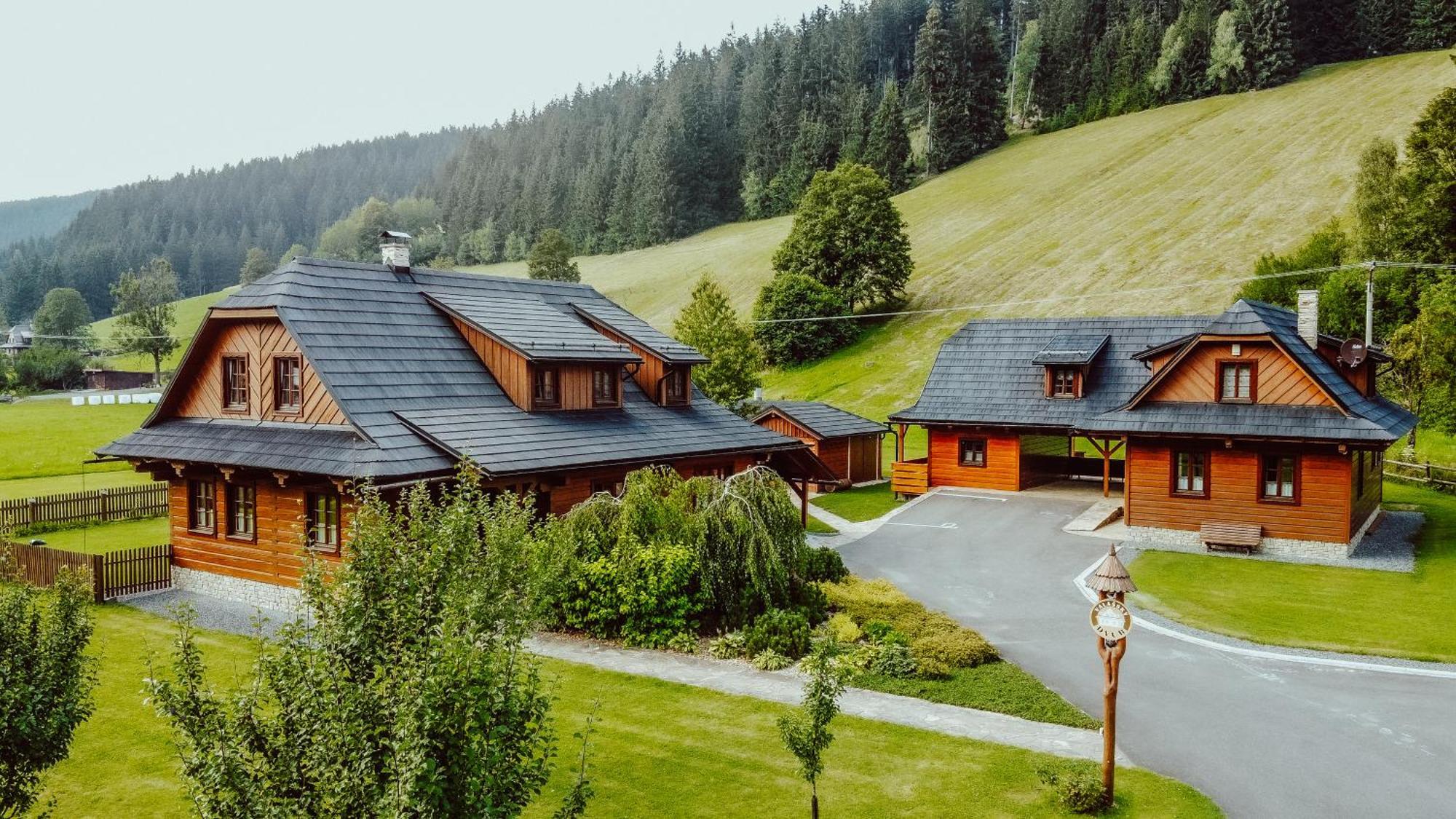 Valassky Dvur Вельке-Карловице Экстерьер фото